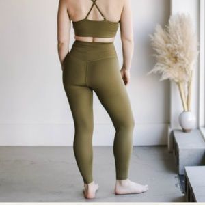 Fern FLOAT Seamless High-Rise Legging